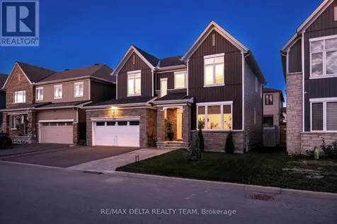 748 Vennecy Terrace Ottawa ON K1W 1H2