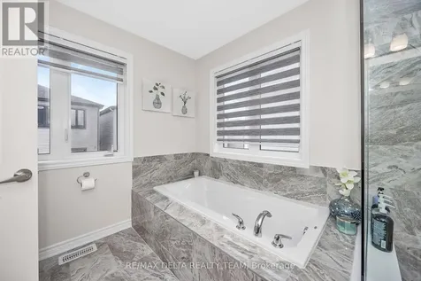 748 Vennecy Terrace Ottawa ON K1W 1H2