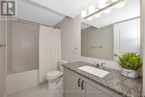 748 Vennecy Terrace Ottawa ON K1W 1H2