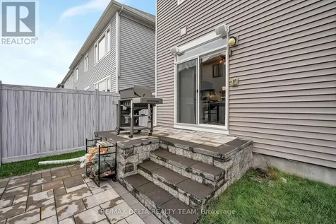748 Vennecy Terrace Ottawa ON K1W 1H2