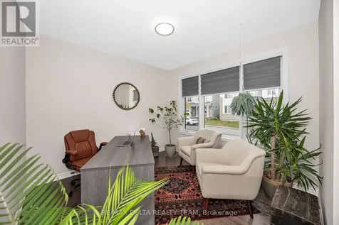 748 Vennecy Terrace Ottawa ON K1W 1H2