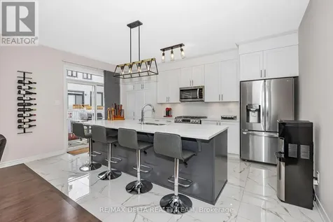 748 Vennecy Terrace Ottawa ON K1W 1H2
