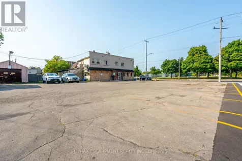 1490 Barton Street East Hamilton (homeside) ON L8H 2X2