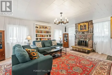 672 Hatton Avenue Selwyn ON K0L 1H0