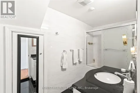 672 Hatton Avenue Selwyn ON K0L 1H0