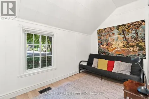 672 Hatton Avenue Selwyn ON K0L 1H0