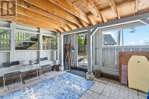 672 Hatton Avenue Selwyn ON K0L 1H0
