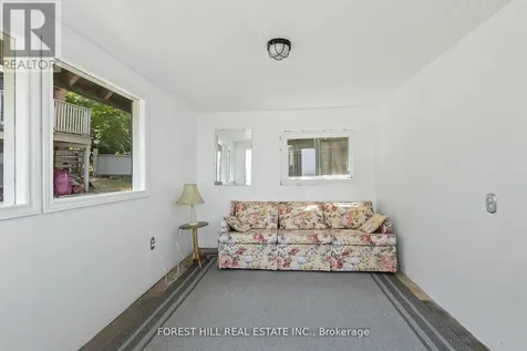 672 Hatton Avenue Selwyn ON K0L 1H0