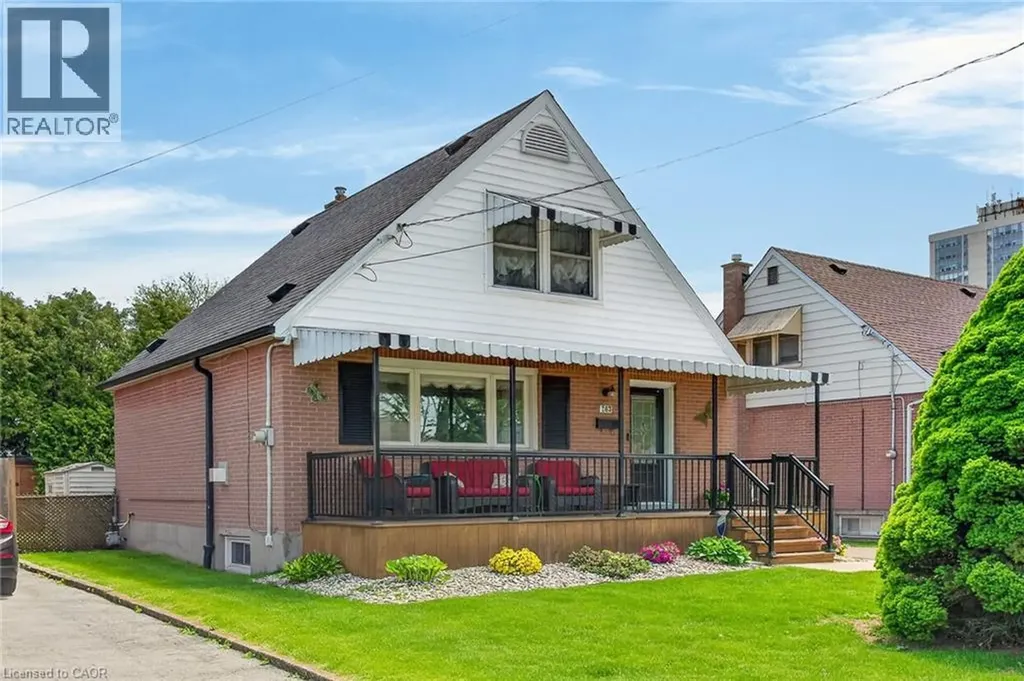 263 East 38th Street Hamilton ON L8V 4G2