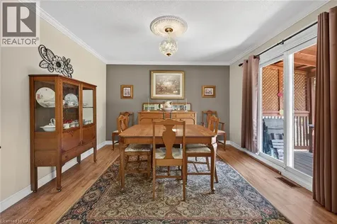 263 East 38th Street Hamilton ON L8V 4G2