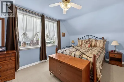 263 East 38th Street Hamilton ON L8V 4G2