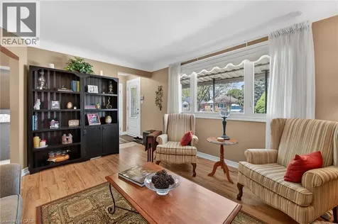 263 East 38th Street Hamilton ON L8V 4G2