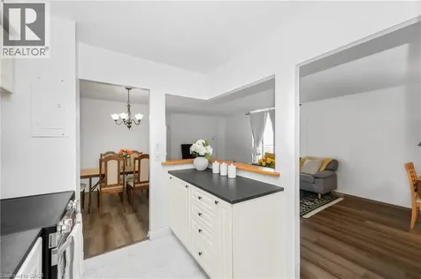 975 Warwick Court Burlington ON L7T 3Z7