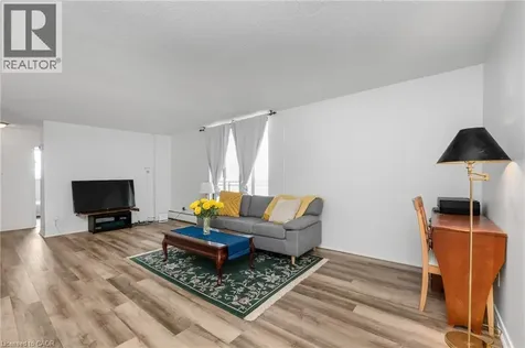 975 Warwick Court Burlington ON L7T 3Z7