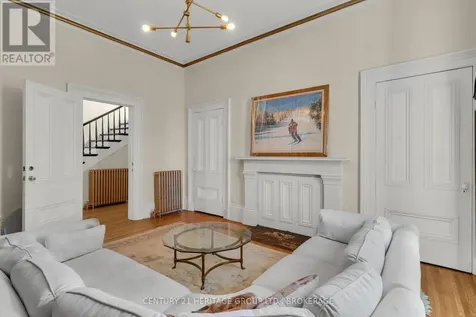 389 King Street Gananoque ON K7G 1G6