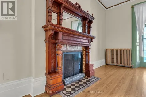 389 King Street Gananoque ON K7G 1G6