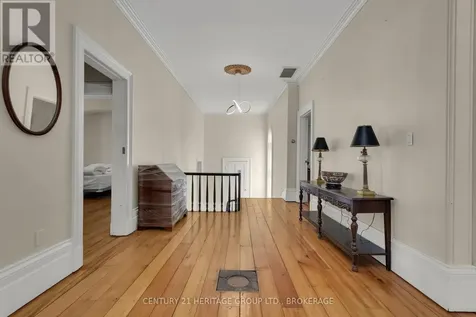 389 King Street Gananoque ON K7G 1G6