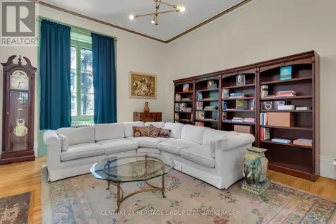 389 King Street Gananoque ON K7G 1G6