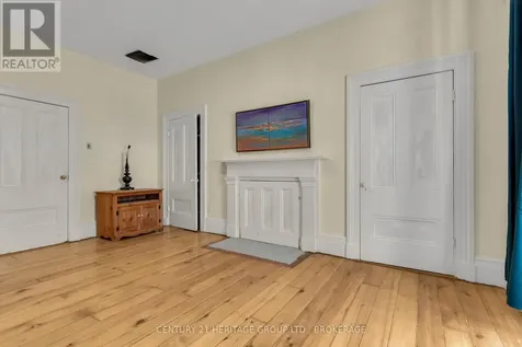 389 King Street Gananoque ON K7G 1G6
