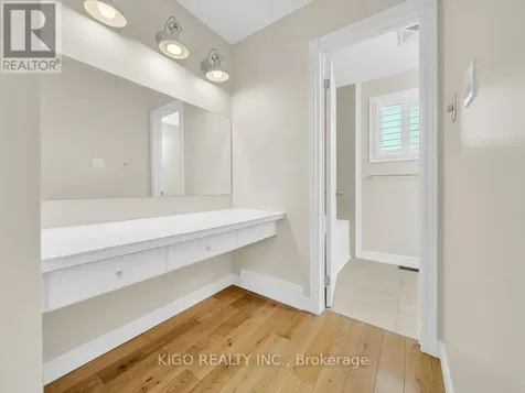16 Glennie Court Cambridge ON N1T 1L1