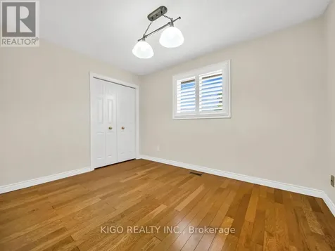 16 Glennie Court Cambridge ON N1T 1L1