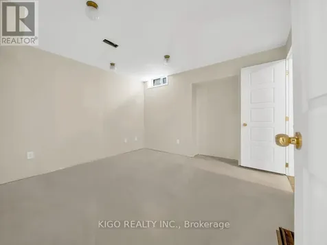 16 Glennie Court Cambridge ON N1T 1L1