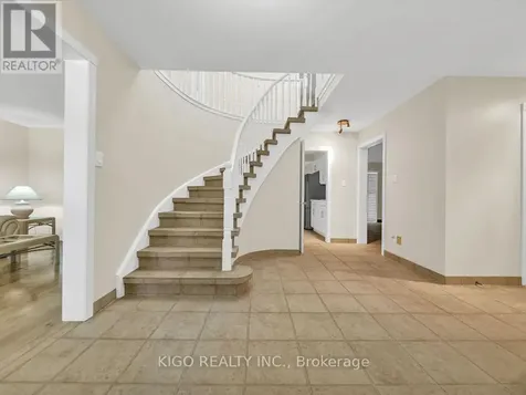 16 Glennie Court Cambridge ON N1T 1L1