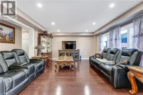 334 Apple Hill Crescent Kitchener ON N2R 0E5