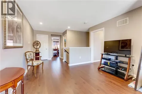 334 Apple Hill Crescent Kitchener ON N2R 0E5
