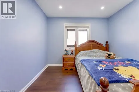 334 Apple Hill Crescent Kitchener ON N2R 0E5
