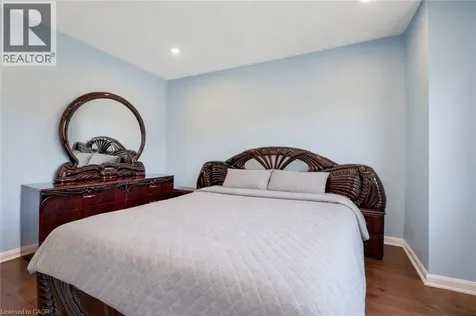 334 Apple Hill Crescent Kitchener ON N2R 0E5