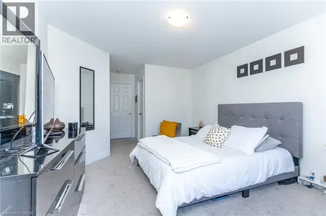 130 Ice Palace Crescent Oshawa ON L1L 0G9