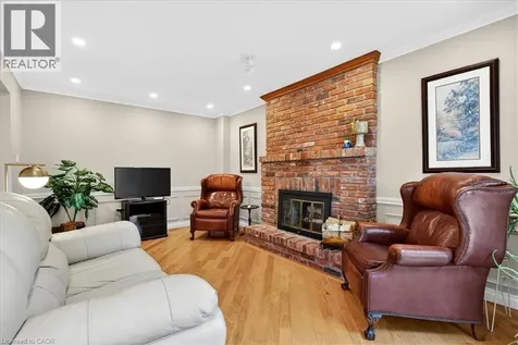 799 Hawkins Crescent Burlington ON L7S 2C2