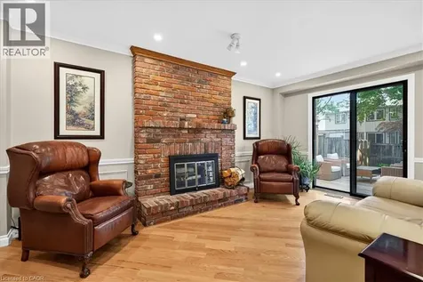 799 Hawkins Crescent Burlington ON L7S 2C2