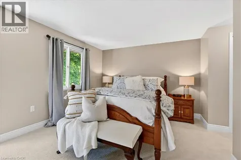 799 Hawkins Crescent Burlington ON L7S 2C2