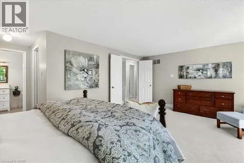 799 Hawkins Crescent Burlington ON L7S 2C2