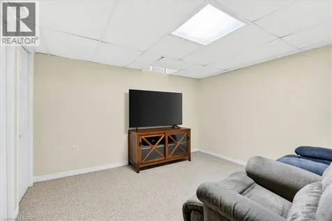 799 Hawkins Crescent Burlington ON L7S 2C2