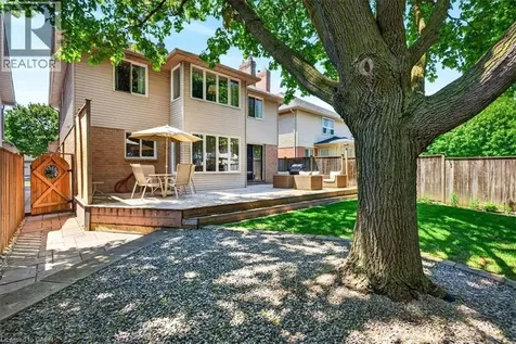 799 Hawkins Crescent Burlington ON L7S 2C2