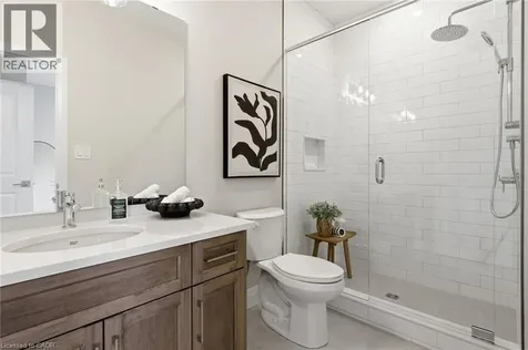 29 Weymouth Street Elmira ON N3B 0G3