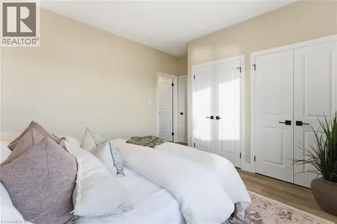 29 Weymouth Street Elmira ON N3B 0G3