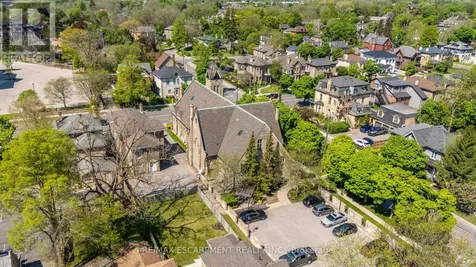 21 Richmond Street Brantford ON N3T 3X9