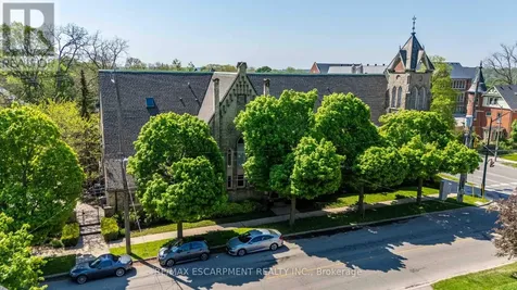 21 Richmond Street Brantford ON N3T 3X9