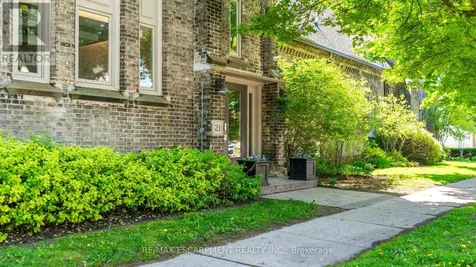 21 Richmond Street Brantford ON N3T 3X9