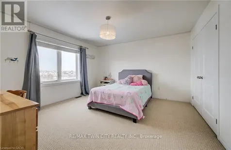 268 Evens Pond Crescent Kitchener ON N2R 0B8