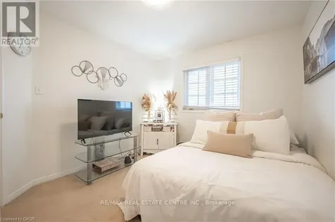 30 Fallowfield Drive Kitchener ON N2C 0A8