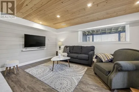 328 Cedar Avenue Meaford ON N4L 1W5