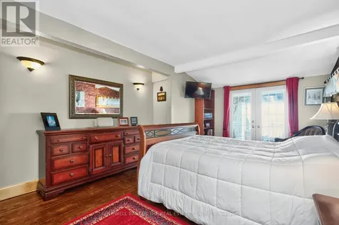 115 Lakeshore Road West Oro-medonte ON L0L 1E0