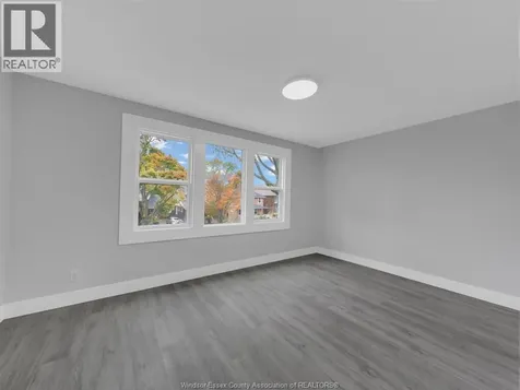 406 Partington Windsor ON N9B 2N5