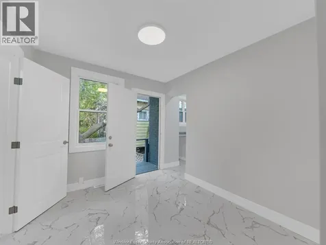 406 Partington Windsor ON N9B 2N5