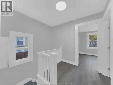 406 Partington Windsor ON N9B 2N5